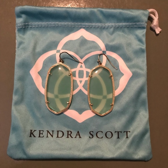 Kendra Scott Danielle Earrings - Picture 2 of 2